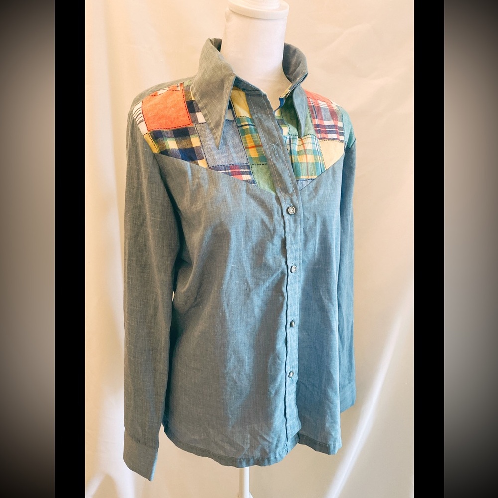 Vintage Women’s Queen’s Way Shirt Size 34